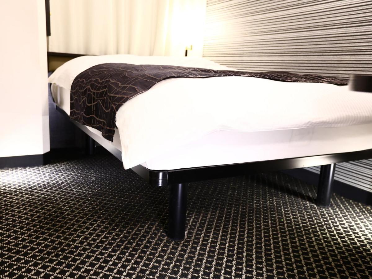 Apa Hotel Shin Osaka Esaka Ekimae Суйта Экстерьер фото