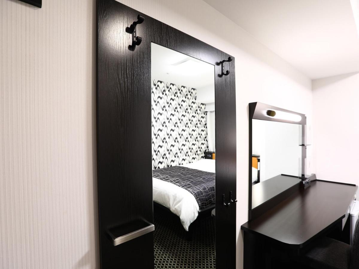 Apa Hotel Shin Osaka Esaka Ekimae Суйта Экстерьер фото